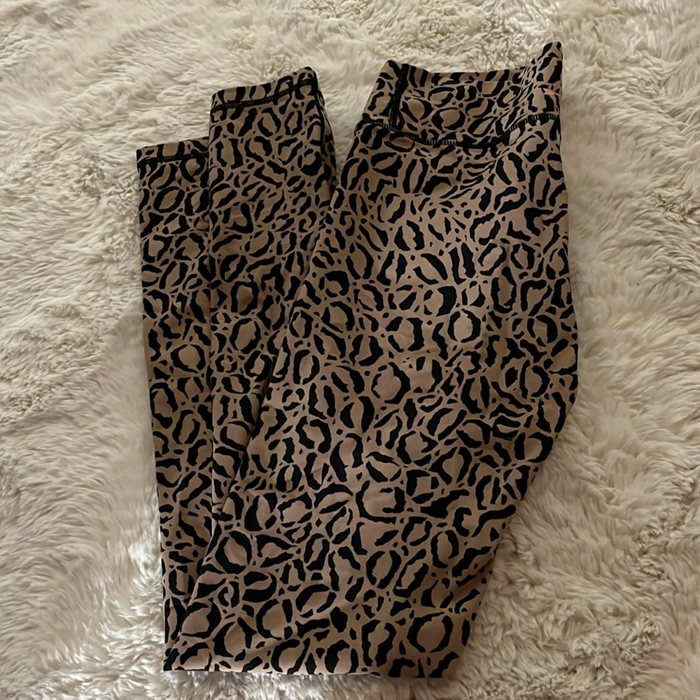 Upside leggings